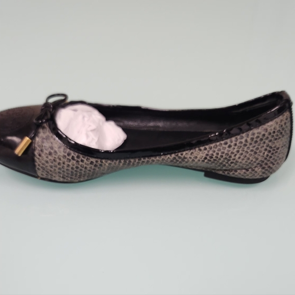 Tory Burch Black and Gray Flats - Picture 5 of 11